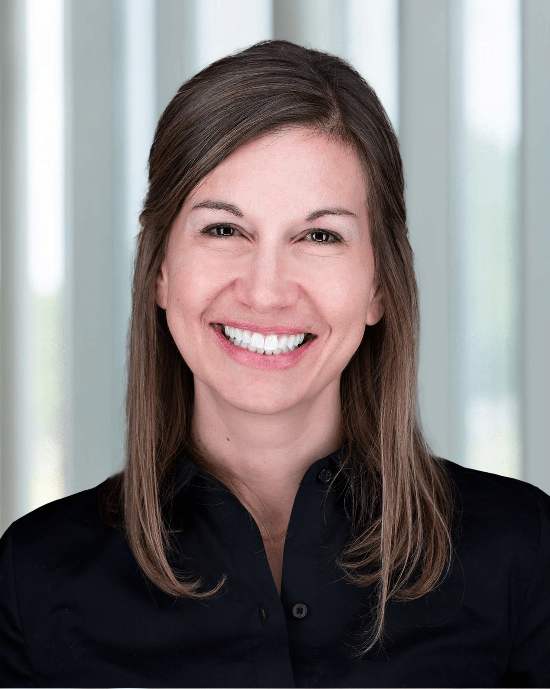 Lindsay Ward headshot